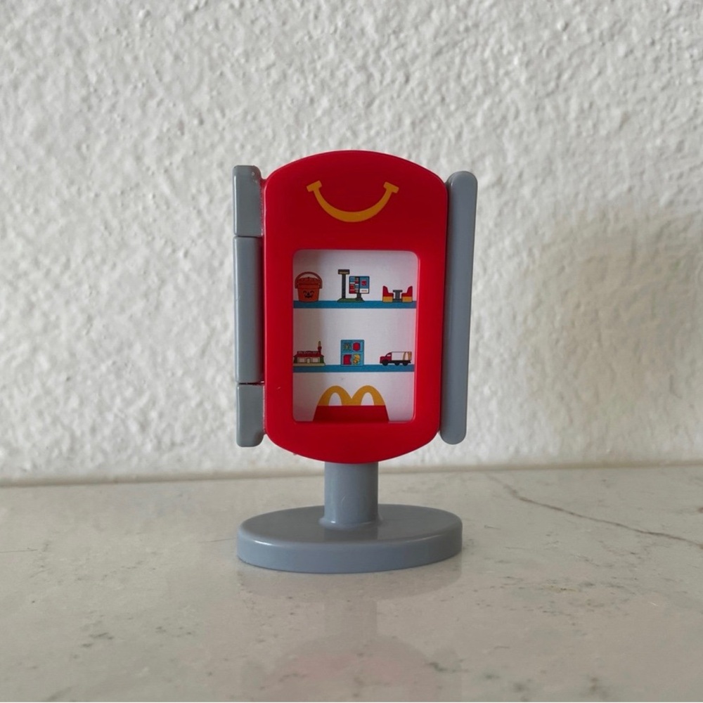 Lil McDonald's Happy Meal Toy Display #10